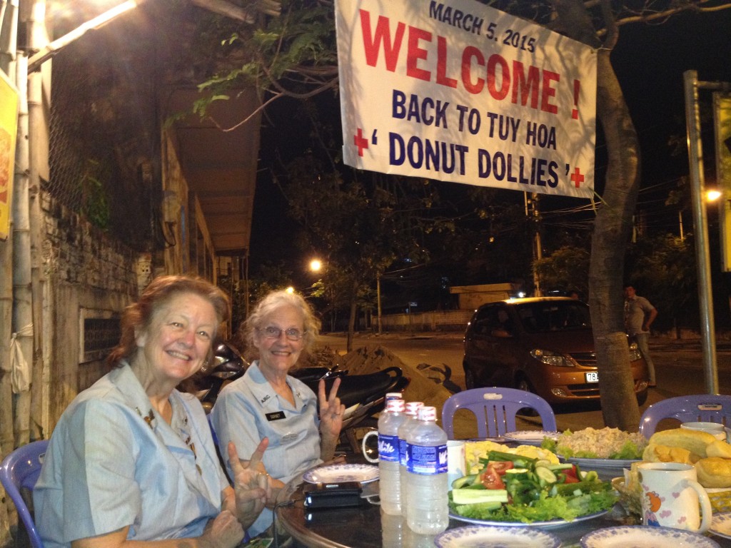 The Donut Dollies receive a warm in Tuy Hòa, Vietnam THE