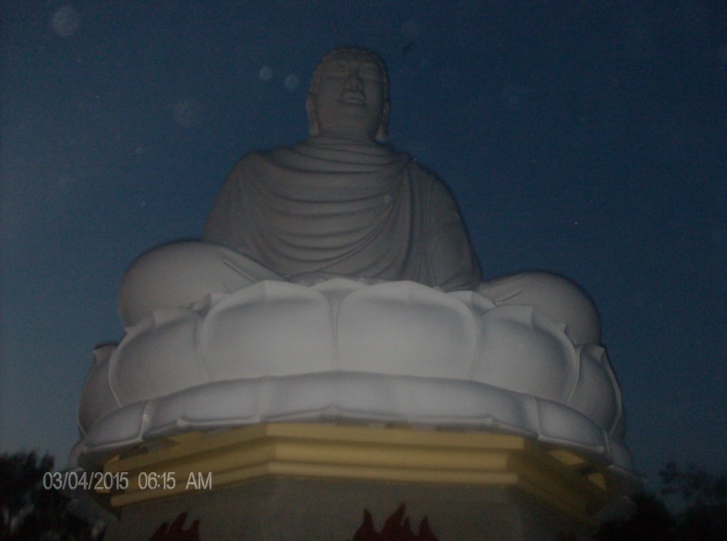 Dorset 0304 - Buddah statue - HPIM7023